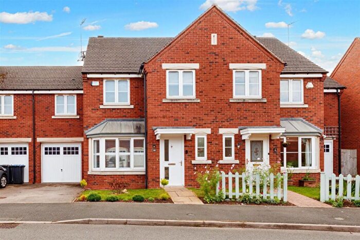 4 Bedroom Terraced House For Sale In Hill View, Stratford-Upon-Avon, CV37