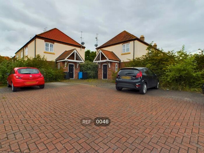 1 Bedroom Apartment To Rent In Attringham Park, Kingswood, HU7