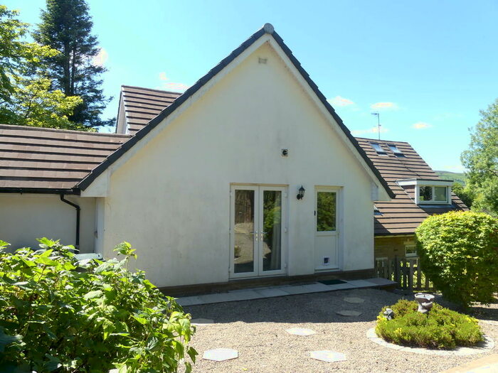 2 Bedroom Apartment To Rent In Langbar Road, Ilkley, LS29