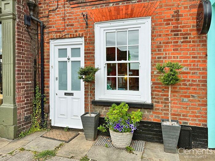 2 Bedroom Flat To Rent In High Street, Kings Langley, Kings Langley, WD4