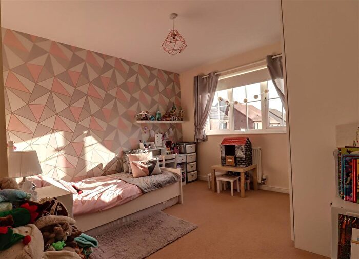 3 Bedroom Semi-Detached House For Sale In Lucius Walk, Caistor, LN7