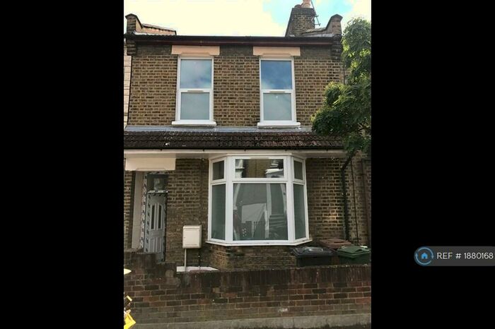 3 Bedroom Terraced House To Rent In Melford Road, Leytonstone, E11