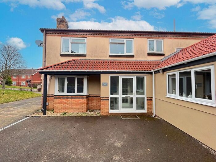 6 Bedroom Detached House For Sale In Chapel Road, Llanharan, CF72