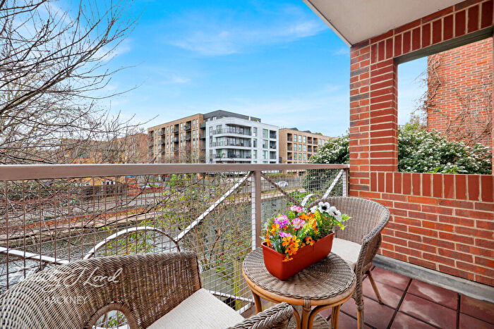 2 Bedroom Flat For Sale In Nursery Lane, London, E2