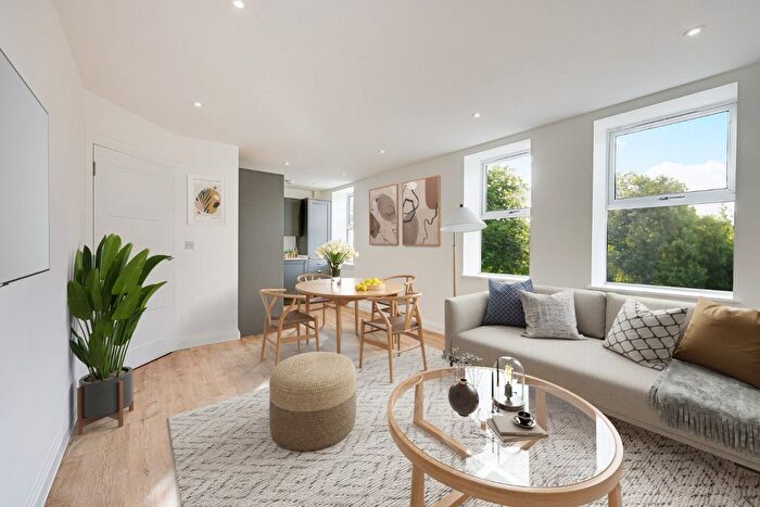 1 Bedroom Flat To Rent In London Road, Westcliff-On-Sea, SS0