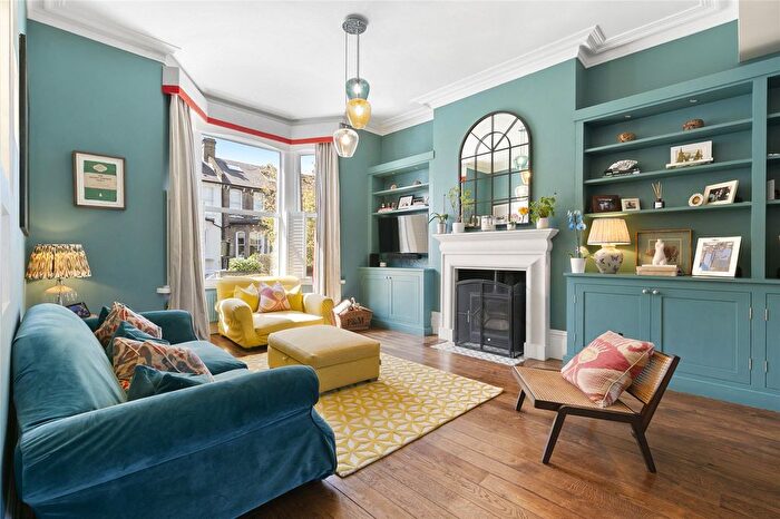 5 Bedroom Terraced House To Rent In Geraldine Road, London, SW18