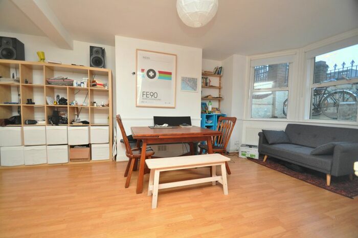 2 Bedroom Flat To Rent In Alkham Road, London, N16