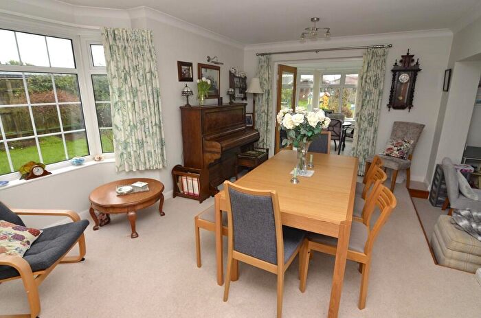 4 Bedroom Detached House For Sale In Walnut Close, Felixstowe, IP11