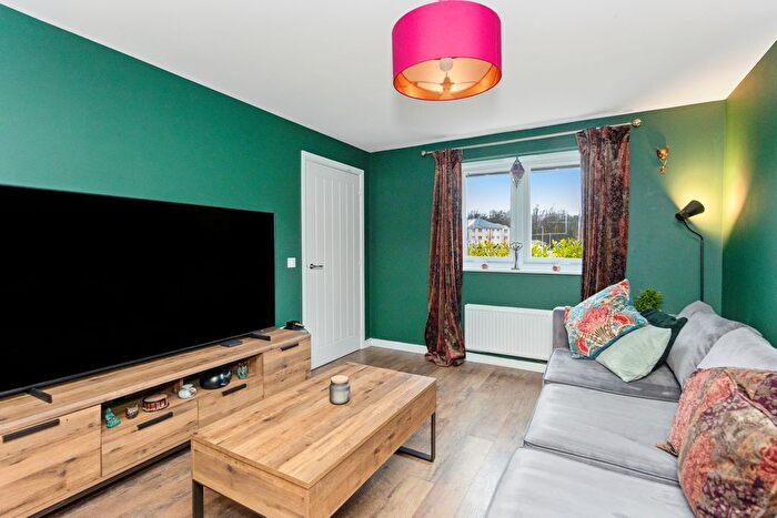 4 Bedroom End Terrace House For Sale In Merricks Avenue, Roslin, EH25