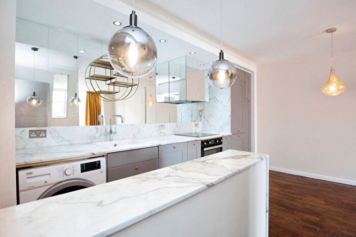 1 Bedroom Apartment To Rent In Westpoint, - Duke Street, Manchester, M3