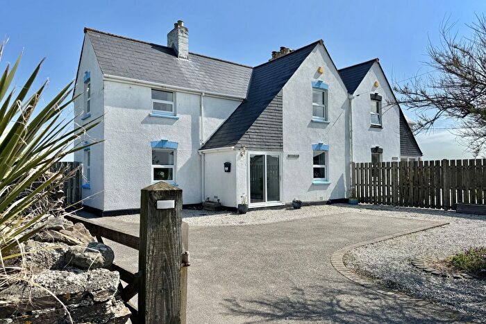 3 Bedroom Terraced House For Sale In Ocean View, Trevarrian, TR8