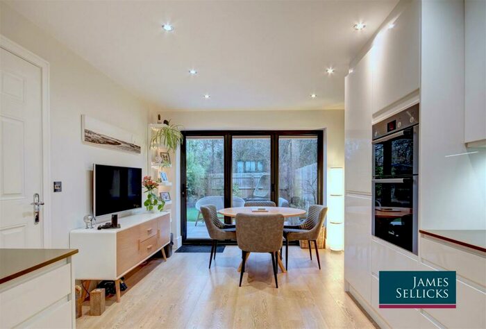 3 Bedroom Semi-Detached House For Sale In The Hawthorns, Lubenham, Market Harborough, LE16