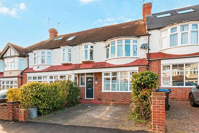 3 Bedroom Terraced House For Sale In Meadow Close, Raynes Park, SW20