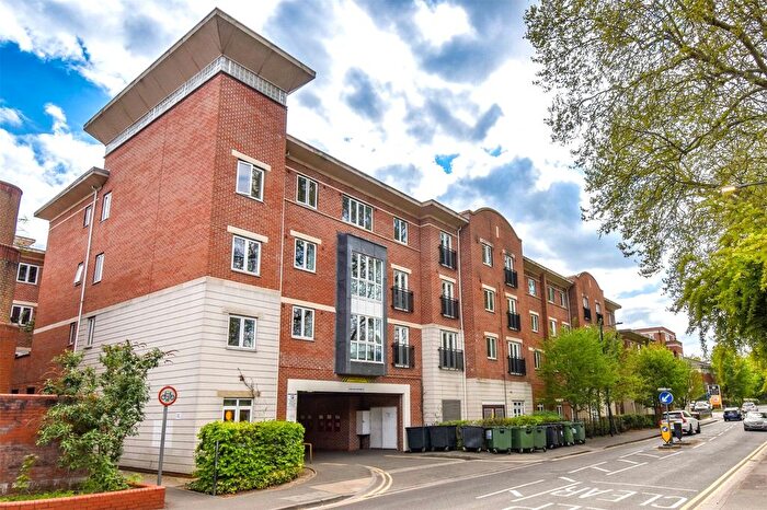 1 Bedroom Flat To Rent In Park View, Grenfell Road, Maidenhead, Berkshire, SL6