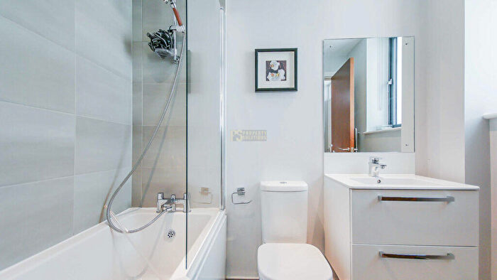 1 Bedroom Flat To Rent In Fabrick Square, Lombard Street, B12