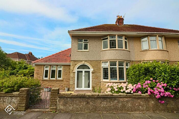 4 Bedroom Semi-Detached House For Sale In Winchester Avenue, Morecambe, LA4