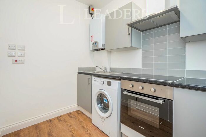 Studio To Rent In Above Bar Street, Southampton, SO14