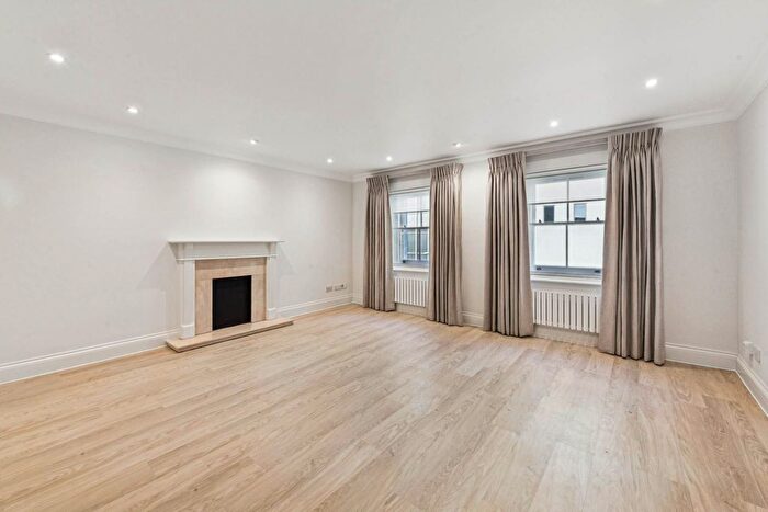 2 Bedroom Flat To Rent In Duke Of York Square, London, SW3