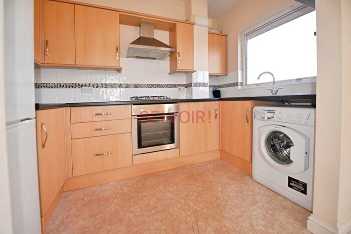 1 Bedroom Flat To Rent In Paynes Road, Freemantle, Southampton, SO15