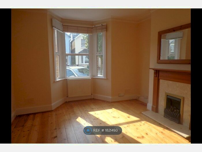 1 Bedroom Maisonette To Rent In Kings Road, Kingston Upon Thames, KT2