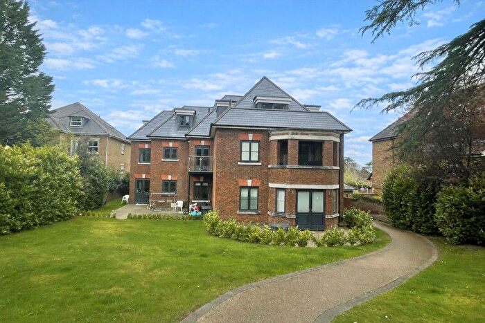 2 Bedroom Flat To Rent In Epsom Road, Guildford, GU1