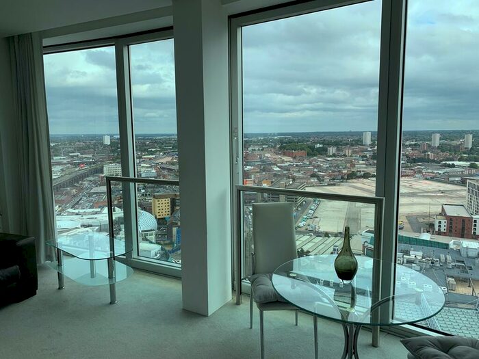 Apartment To Rent In Th Floor Rotunda Studio, B2
