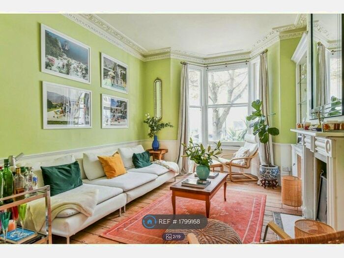 2 Bedroom Maisonette To Rent In Offley Road, London, SW9