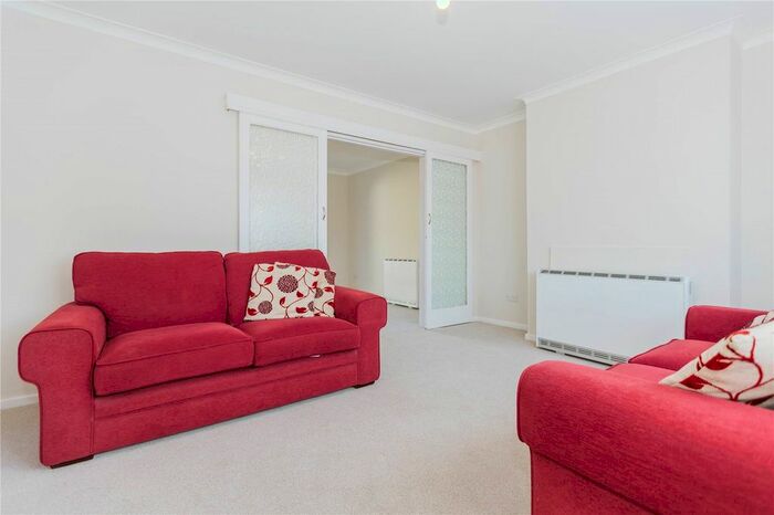 3 Bedroom Semi-Detached House To Rent In Dodisham Walk, Fishponds, Bristol, BS16