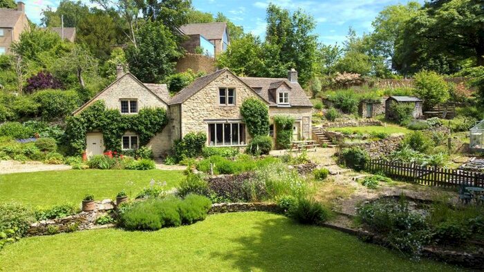 3 Bedroom Detached House For Sale In Oakridge Lynch, Stroud, GL6