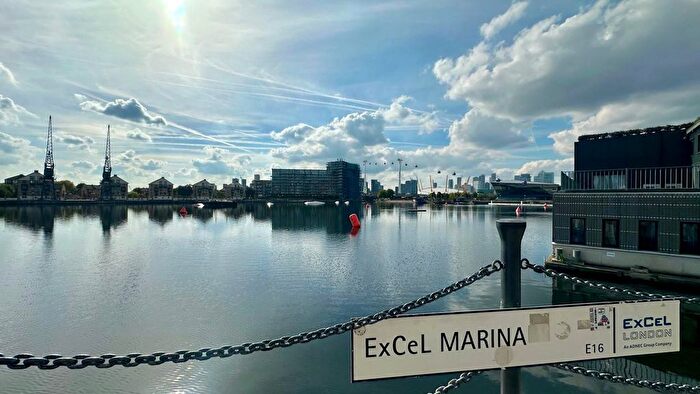 1 Bedroom Flat For Sale In Western Gateway, London, E16