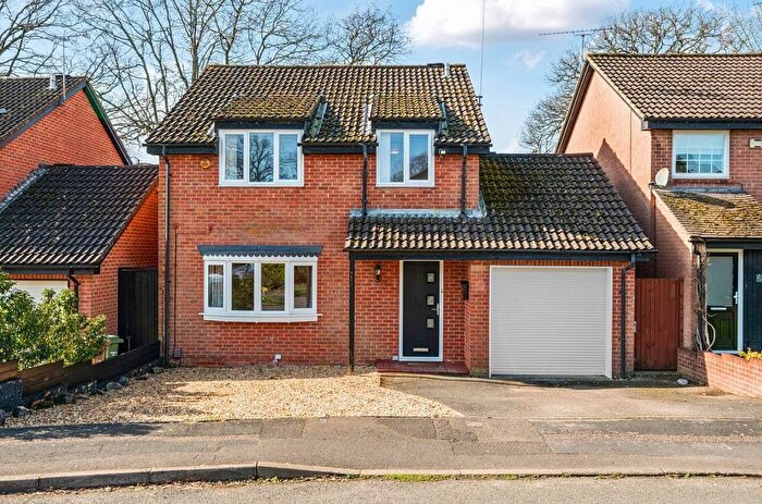 4 Bedroom Detached House For Sale In Nutshalling Avenue, Rownhams, Southampton, SO16
