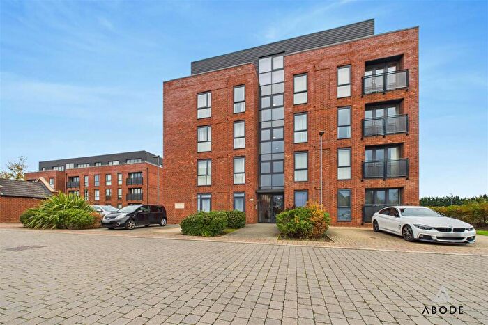 2 Bedroom Apartment For Sale In Somerset Close, Derby, DE22