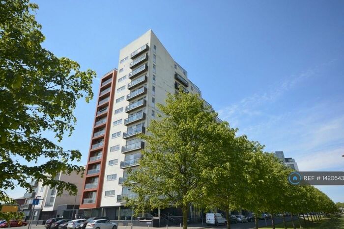 2 Bedroom Flat To Rent In Glasgow Harbour Terraces, Glasgow, G11