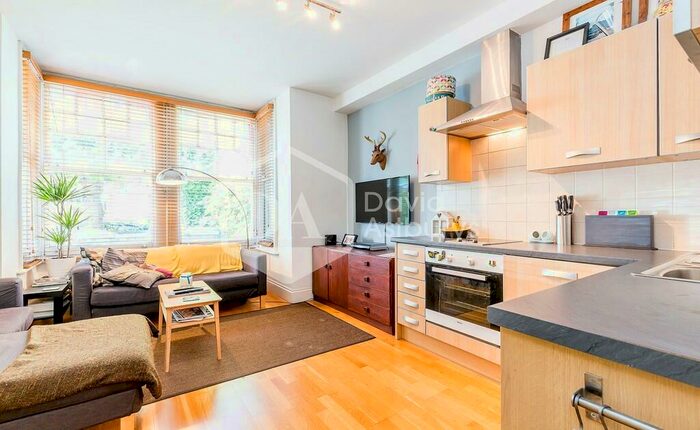1 Bedroom Apartment To Rent In Hillfield Avenue, Crouch End, London, N8