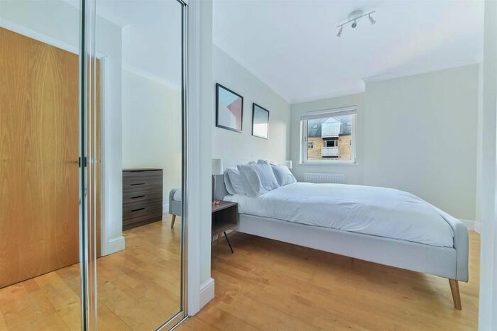 3 Bedroom Detached House To Rent In Providence Square, George Row, Shad Thames, London, SE1
