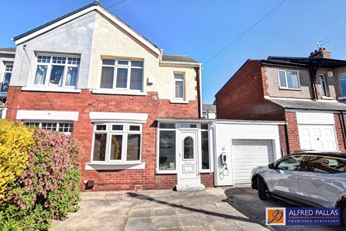 2 Bedroom Semi-Detached House For Sale In Denbigh Avenue, Fulwell, SR6
