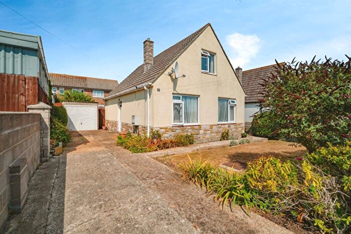 3 Bedroom Bungalow For Sale In Westcliff Road, Portland, DT5