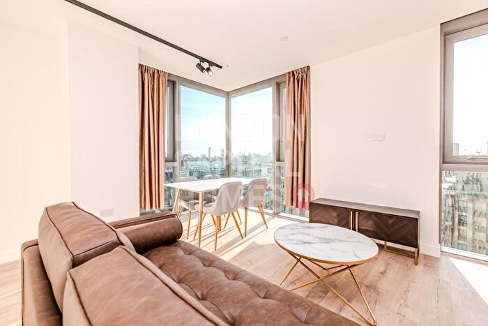 2 Bedroom Apartment To Rent In Valencia Tower, Bollinder Place, London, EC1V