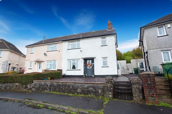 3 Bedroom Semi-Detached House For Sale In Nant Eirin, Tonyrefail, Porth, CF39