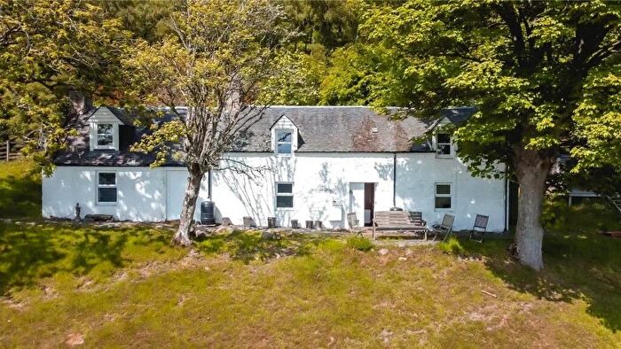 3 Bedroom Cottage To Rent In Glen Urquhart, Drumnadrochit, IV63