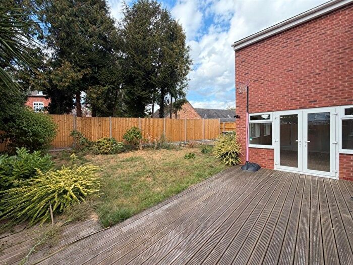 4 Bedroom Detached House For Sale In Lilacvale Way, Coventry, CV4