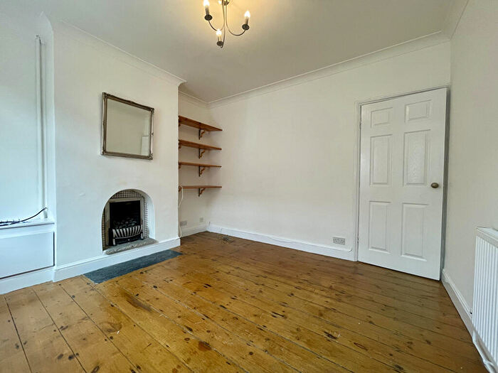 2 Bedroom Terraced House To Rent In Albany Street, Lincoln, Lincolnshire, LN1