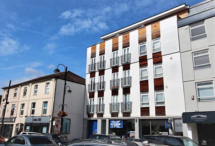 2 Bedroom Flat To Rent In High Road, Loughton, IG10