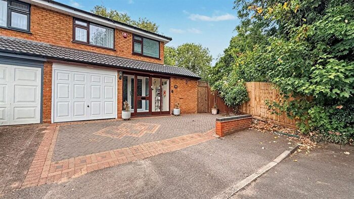 3 Bedroom Semi-Detached House For Sale In Chapel Walk, Kings Norton, Birmingham, B30