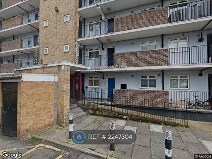 1 Bedroom Flat To Rent In Weyhill House, London, SE5