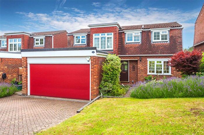 4 Bedroom Detached House For Sale In Wrensfield, Marlow, Buckinghamshire, SL7