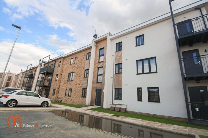 2 Bedroom Penthouse To Rent In Barcrow Square, Colchester, Essex, CO1