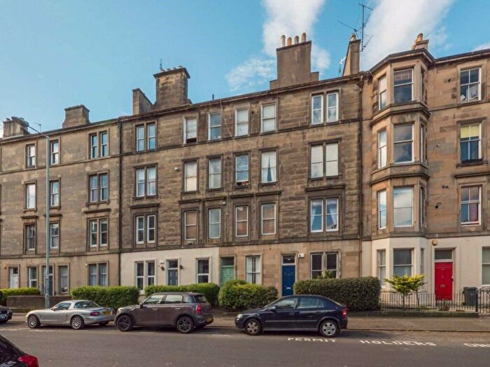 1 Bedroom Property To Rent In Montgomery Street, Edinburgh, Midlothian, EH7
