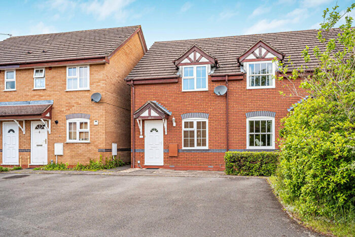 2 Bedroom Semi-Detached House For Sale In Merganser Drive, Bicester, OX26