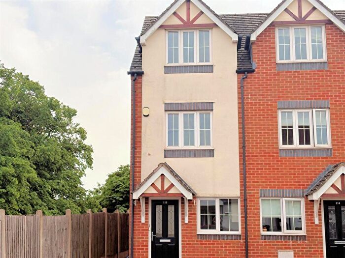 3 Bedroom End Of Terrace House For Sale In Old High Street, Quarry Bank, Brierley Hill, DY5